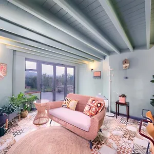 Apartment Acer House Stylish Garden Flat Lovely Valley View Dog Friendly 