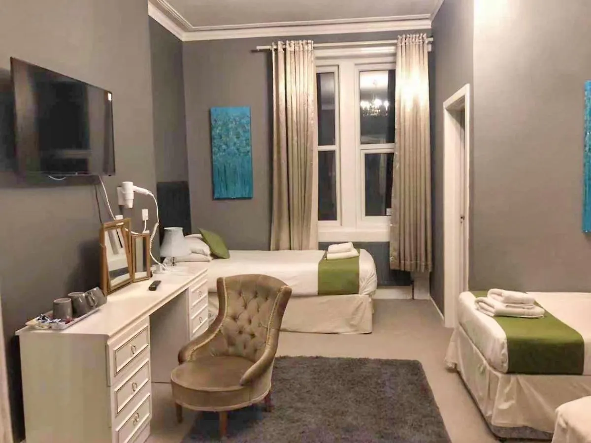 Kensington Hotel Bournemouth 2*,