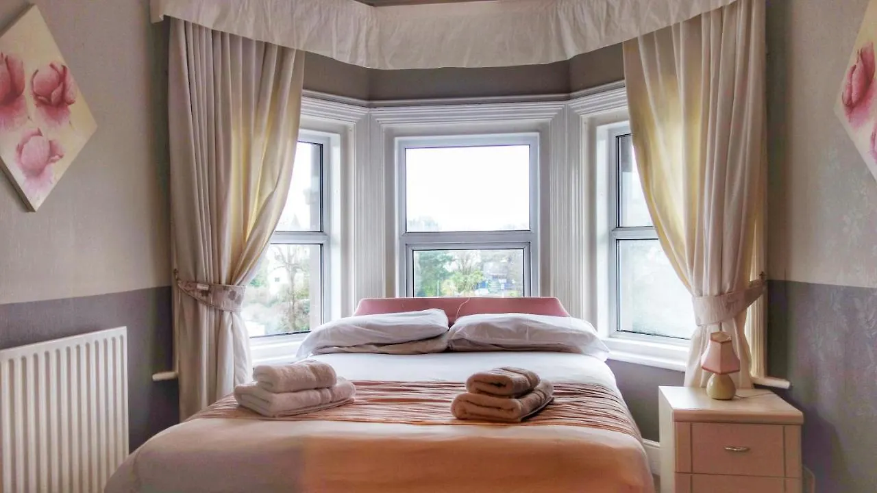 Kensington Hotel Bournemouth 2*,